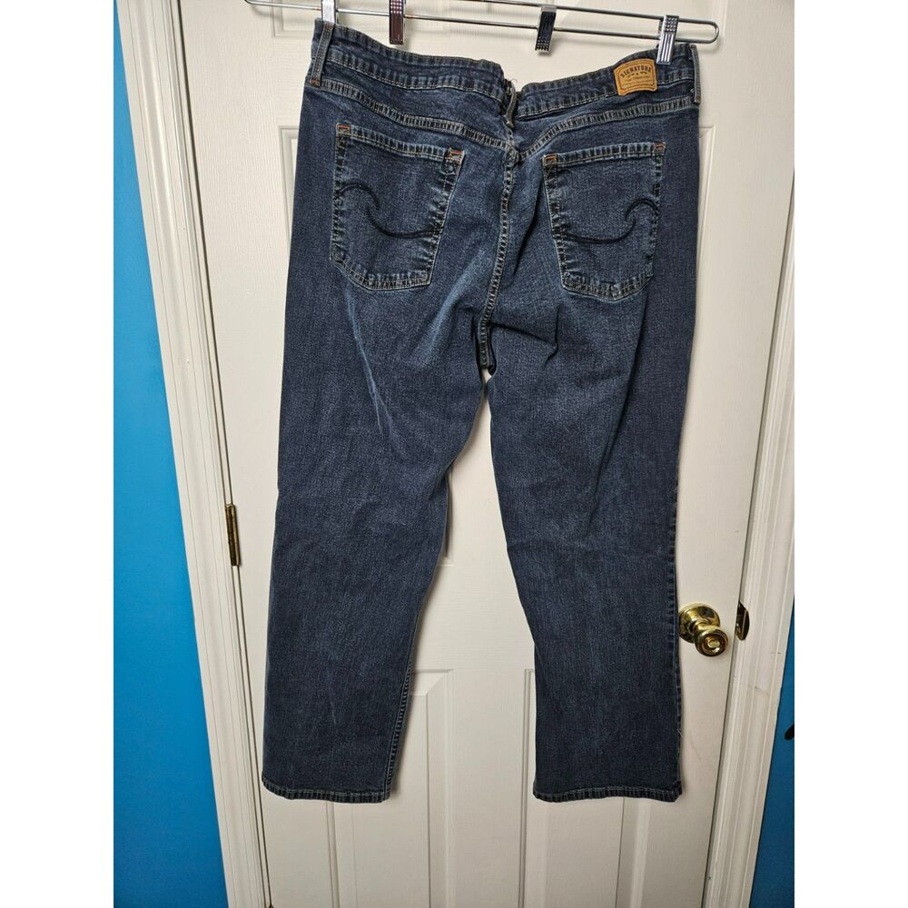 Levi Mid Rise Boot Cut 22 Short - Picture 2 of 4
